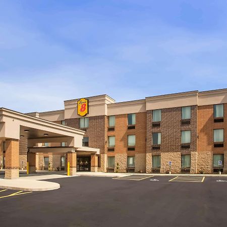 Super 8 By Wyndham St. Louis North Hotell Exteriör bild